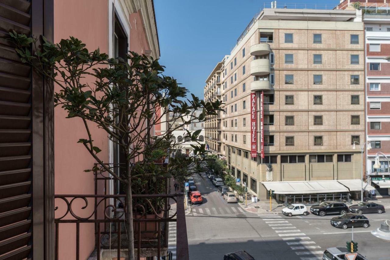 Vittorio'S Luxury Suites Bari Exterior photo